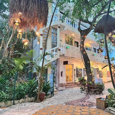 Hotel Ha Garden Gallery - 5Th Avenue بلايا ديل كارمن المظهر الخارجي الصورة