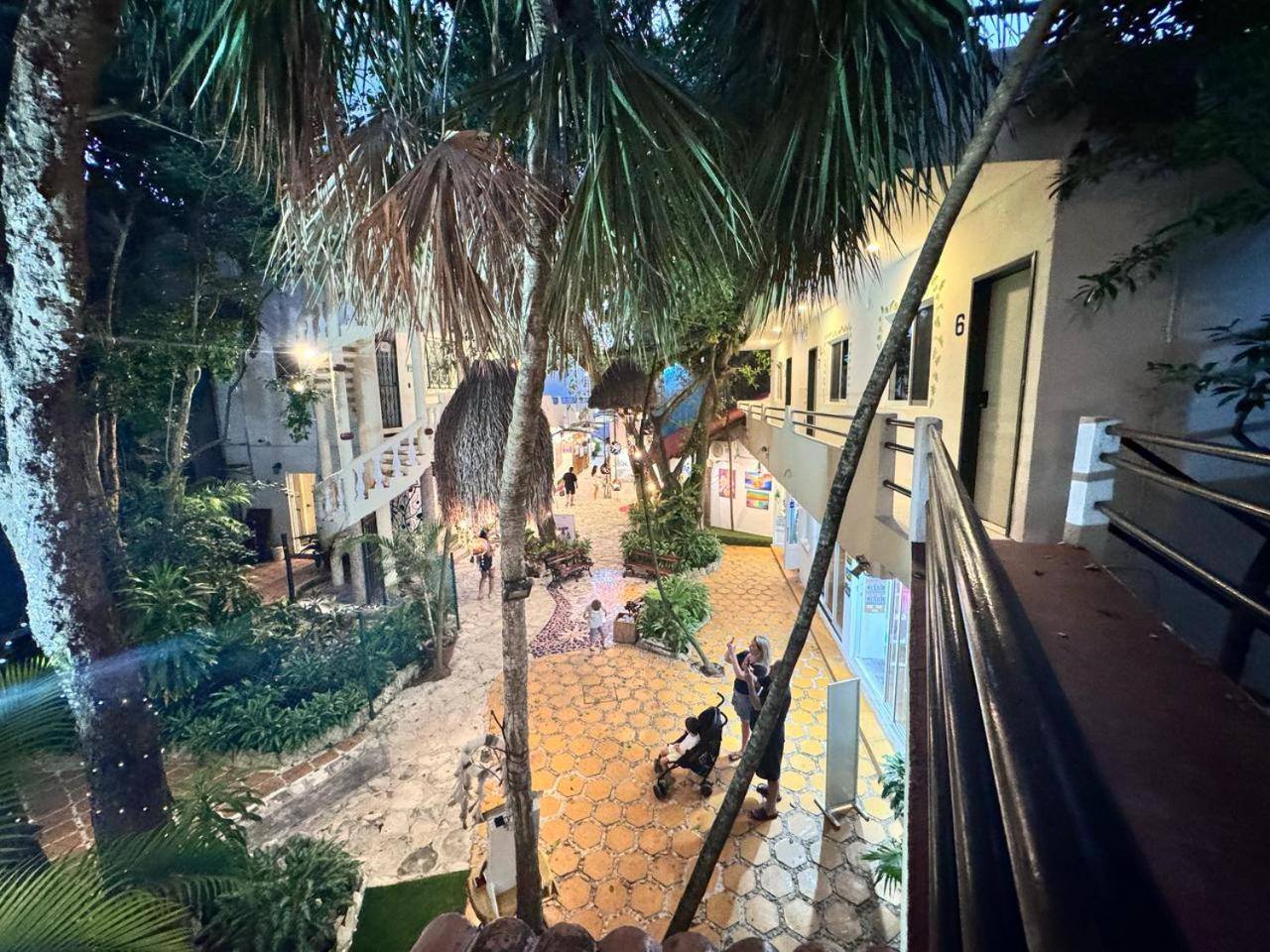 Hotel Ha Garden Gallery - 5Th Avenue بلايا ديل كارمن المظهر الخارجي الصورة